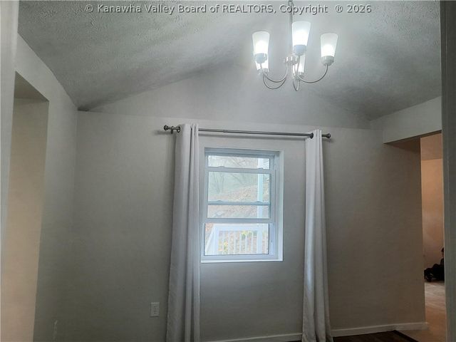 177 East Point Drive, Charleston, WV 25311