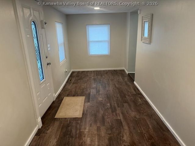 177 East Point Drive, Charleston, WV 25311