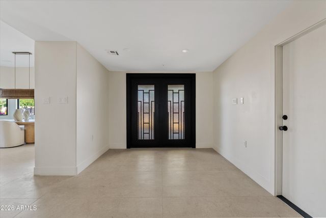 7042 E ORANGE BLOSSOM Lane, Paradise Valley, AZ 85253