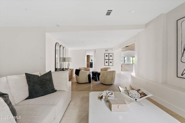 7042 E ORANGE BLOSSOM Lane, Paradise Valley, AZ 85253