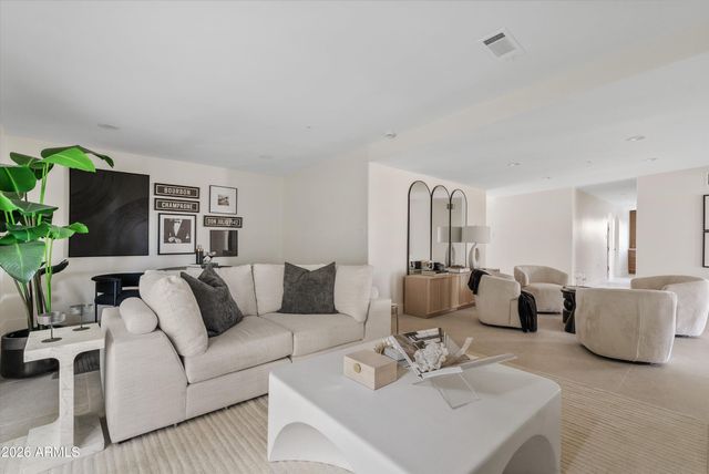 7042 E ORANGE BLOSSOM Lane, Paradise Valley, AZ 85253