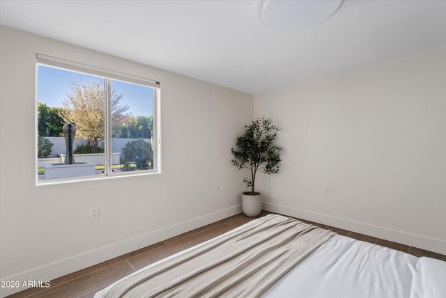 7042 E ORANGE BLOSSOM Lane, Paradise Valley, AZ 85253
