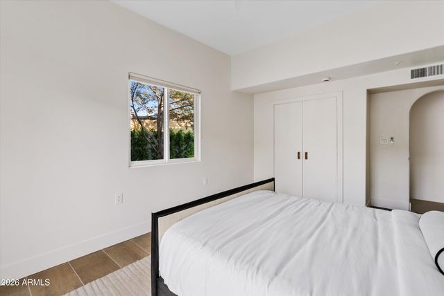 7042 E ORANGE BLOSSOM Lane, Paradise Valley, AZ 85253