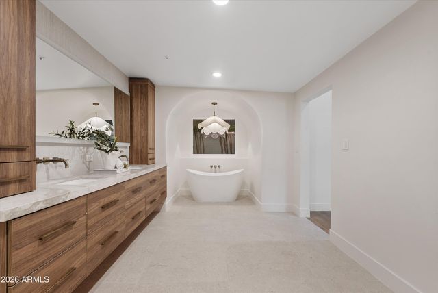 7042 E ORANGE BLOSSOM Lane, Paradise Valley, AZ 85253