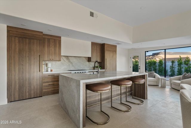 7042 E ORANGE BLOSSOM Lane, Paradise Valley, AZ 85253