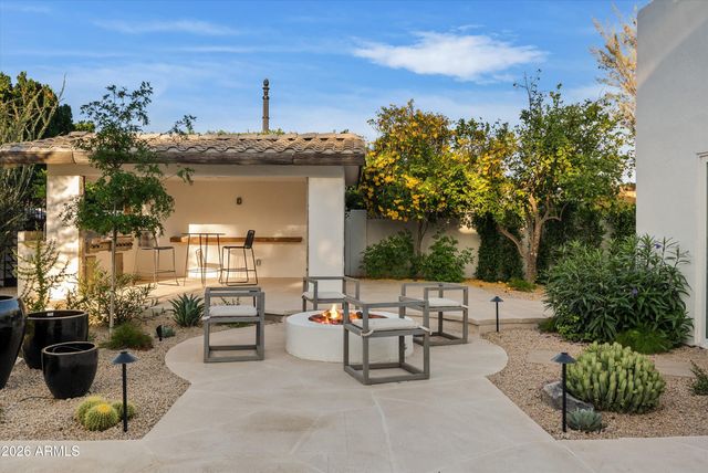 7042 E ORANGE BLOSSOM Lane, Paradise Valley, AZ 85253