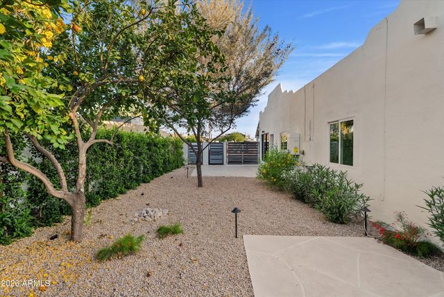 7042 E ORANGE BLOSSOM Lane, Paradise Valley, AZ 85253