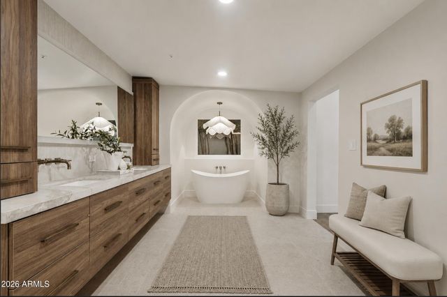 7042 E ORANGE BLOSSOM Lane, Paradise Valley, AZ 85253