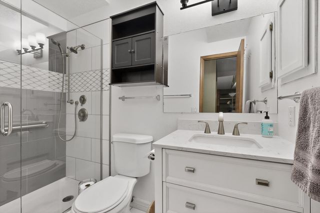 6524 Lamy Street NW, Albuquerque, NM 87120