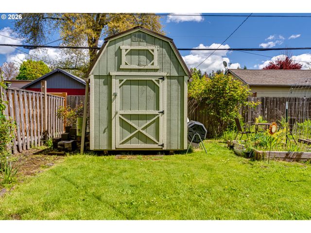 1255 E 24TH Ave, Eugene, OR 97403
