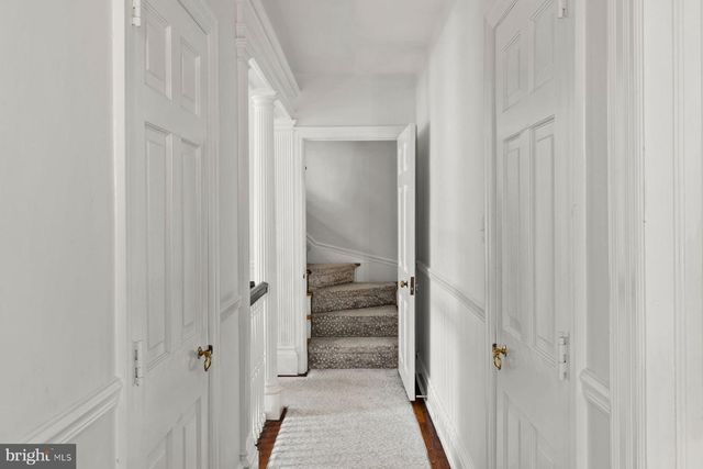 9 NORMAN LN, Philadelphia, PA 19118