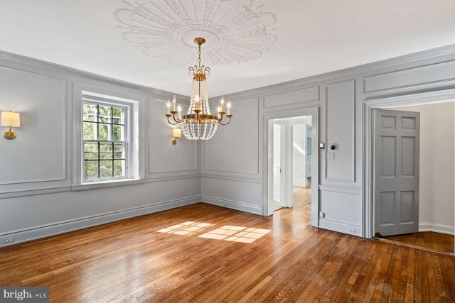 9 NORMAN LN, Philadelphia, PA 19118