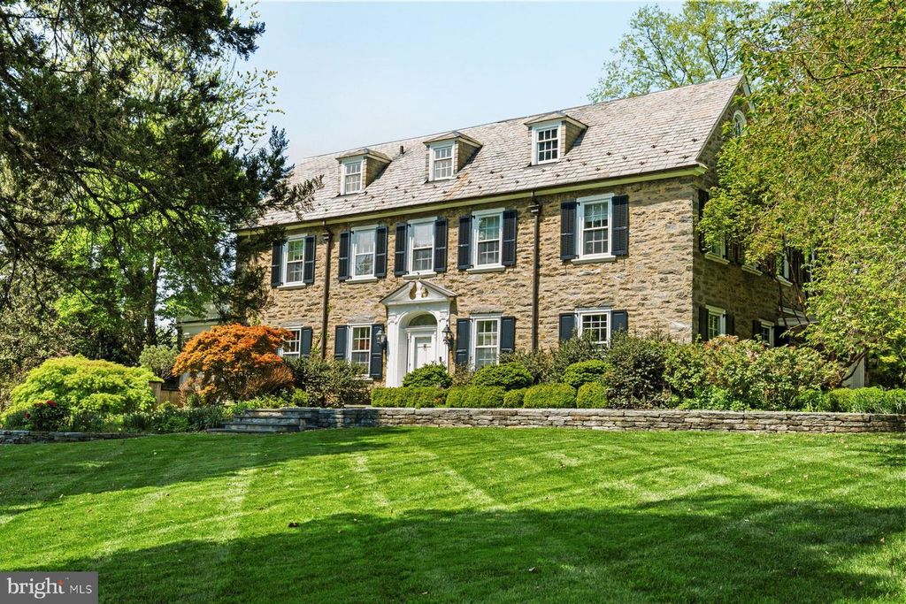 9 NORMAN LN, Philadelphia, PA 19118