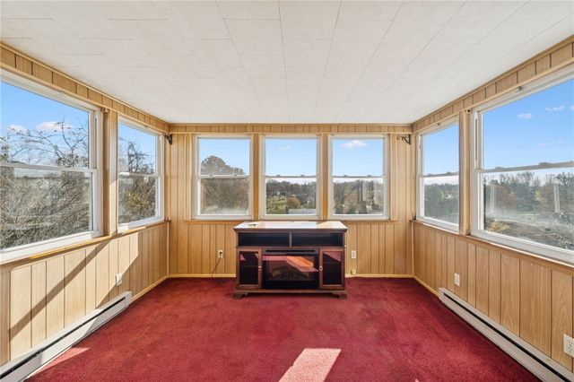 421 Robbins Station Rd, North Huntingdon, PA 15642