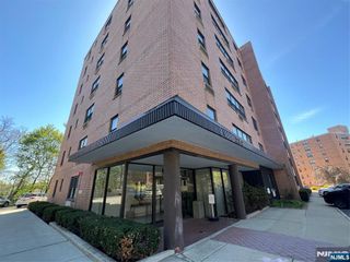 2352 Linwood Avenue 5H, Fort Lee, NJ 07024