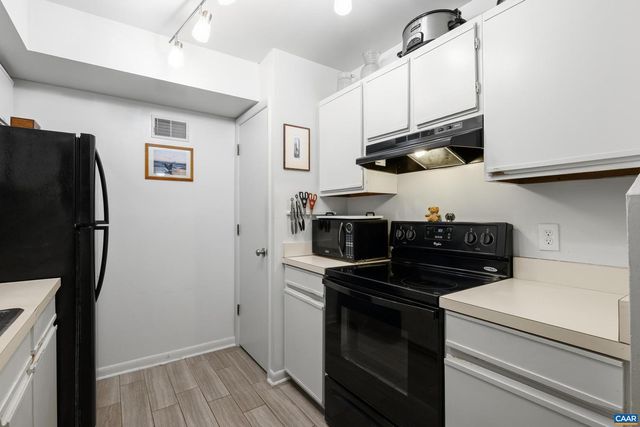 103 TURTLE CREEK RD #1, Charlottesville, VA 22901