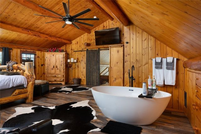 7550 & 7560 Springhill Road, Belgrade, MT 59714