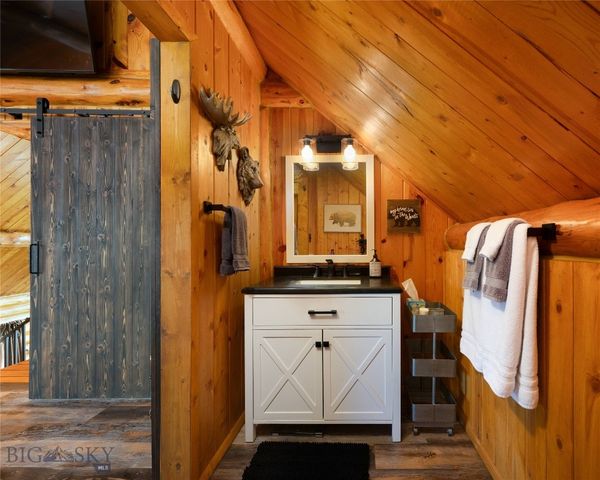 7550 & 7560 Springhill Road, Belgrade, MT 59714