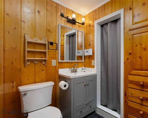 7550 & 7560 Springhill Road, Belgrade, MT 59714