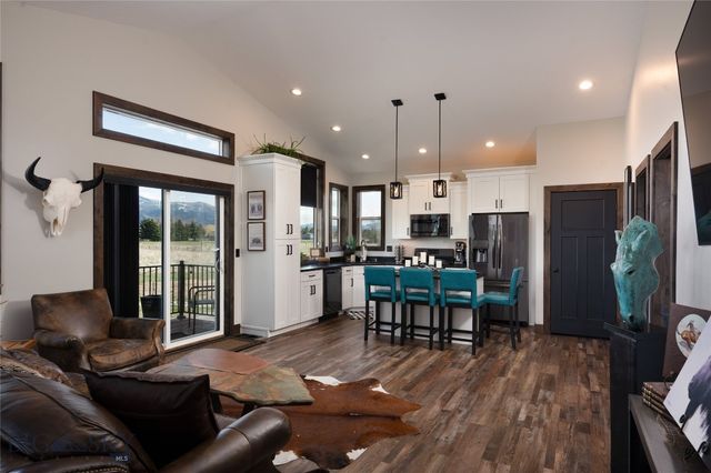 7550 & 7560 Springhill Road, Belgrade, MT 59714