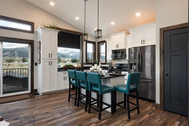 7550 & 7560 Springhill Road, Belgrade, MT 59714