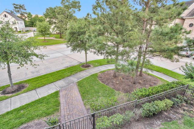 270 Green Boulevard, Shenandoah, TX 77384