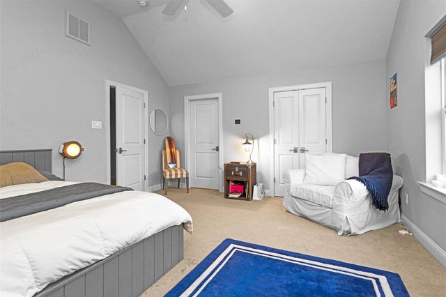 270 Green Boulevard, Shenandoah, TX 77384