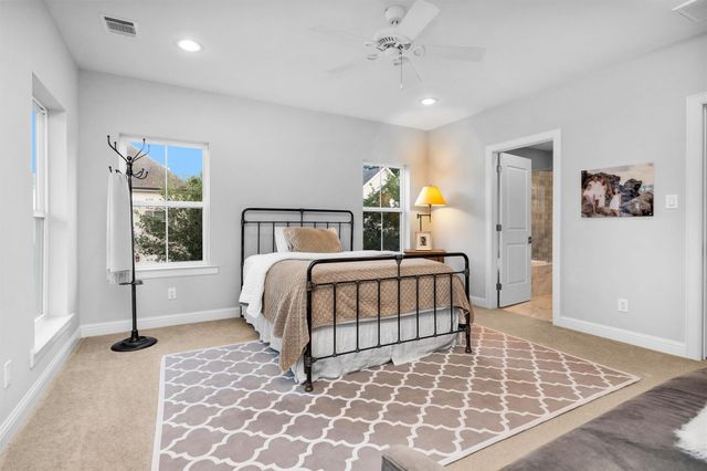270 Green Boulevard, Shenandoah, TX 77384