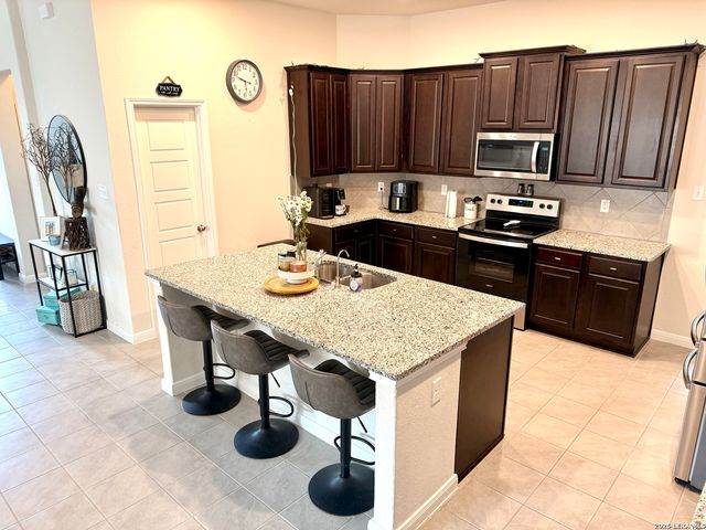 224 PUDU TRL, Cibolo, TX 78108