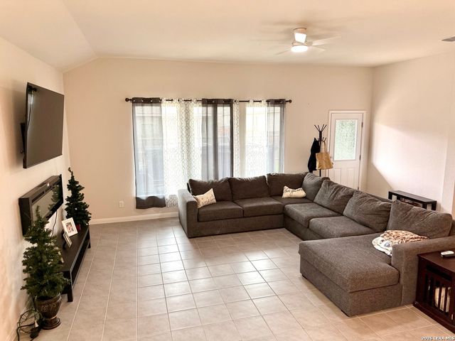 224 PUDU TRL, Cibolo, TX 78108