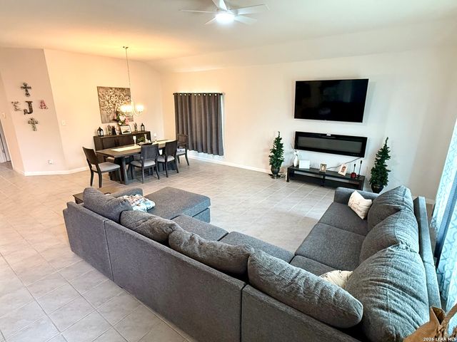 224 PUDU TRL, Cibolo, TX 78108