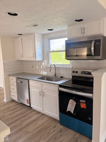 1927 Yacht Harbor, Indianapolis, IN 46260