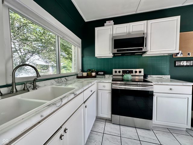 689 E Jackson Street, Martinsville, IN 46151