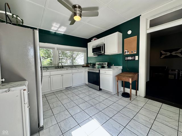 689 E Jackson Street, Martinsville, IN 46151