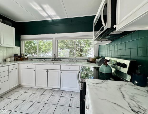 689 E Jackson Street, Martinsville, IN 46151
