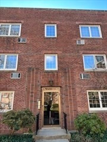 32 Saint Paul Street 7, Brookline, MA 02446