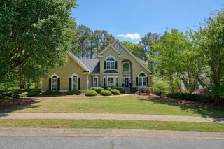716 Whisper Wind Court, Woodstock, GA 30189