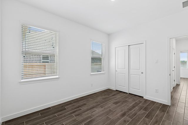 12106 Old Fashion Circle, Mont Belvieu, TX 77535