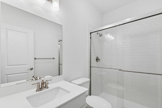 12106 Old Fashion Circle, Mont Belvieu, TX 77535