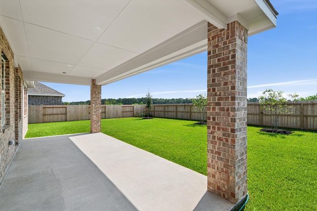 12106 Old Fashion Circle, Mont Belvieu, TX 77535