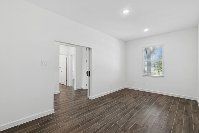 12106 Old Fashion Circle, Mont Belvieu, TX 77535