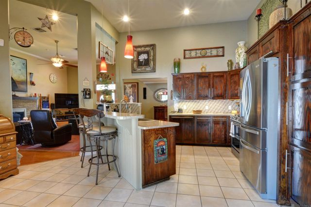14924 Wilmington Dr, Central, LA 70770