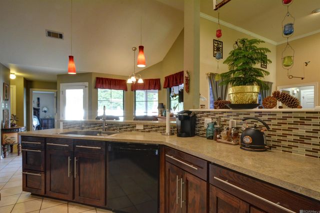 14924 Wilmington Dr, Central, LA 70770