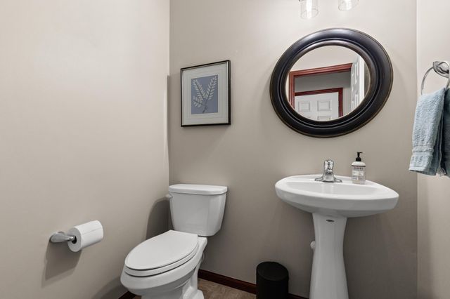 9890 Switch Grass Lane, Eden Prairie, MN 55347