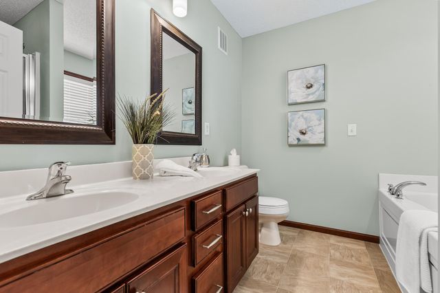 9890 Switch Grass Lane, Eden Prairie, MN 55347