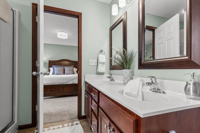 9890 Switch Grass Lane, Eden Prairie, MN 55347