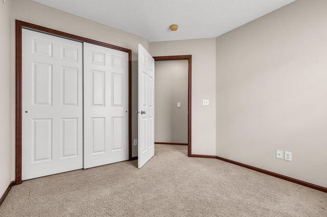 9890 Switch Grass Lane, Eden Prairie, MN 55347