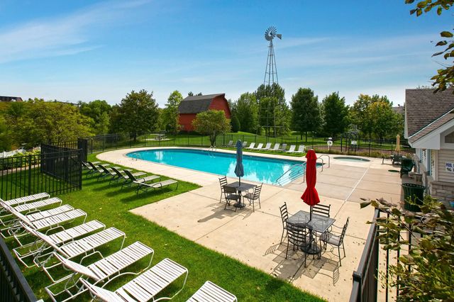 9890 Switch Grass Lane, Eden Prairie, MN 55347