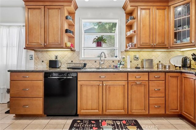 22923 Elkwood, West Hills, CA 91304