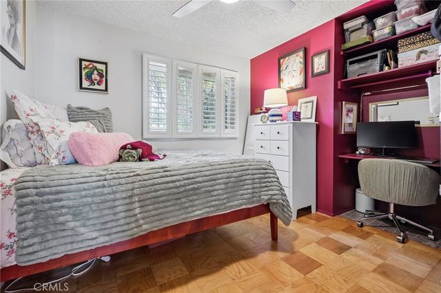 22923 Elkwood, West Hills, CA 91304